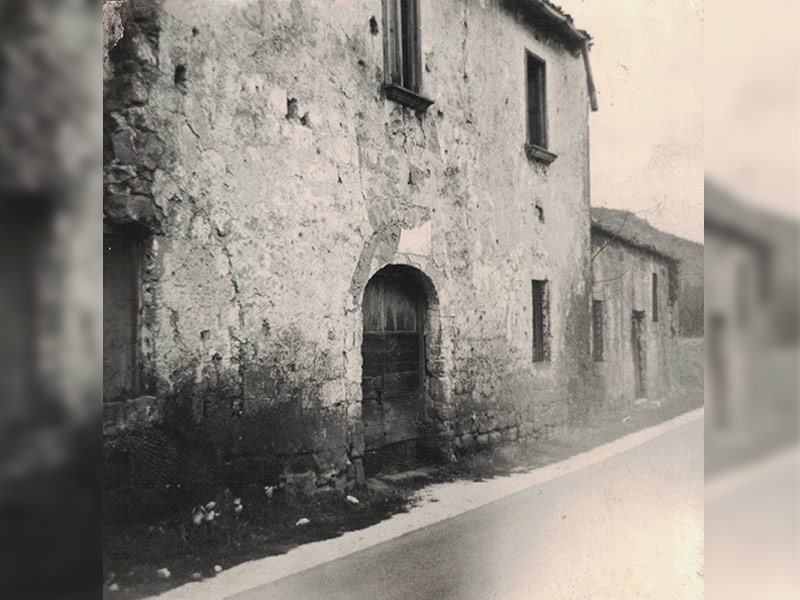 La Taverna di Conca come appariva nella prima metà del XX secolo. Archivio Pasquale Comparelli.